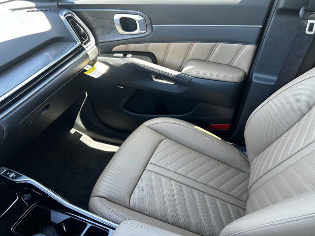 new 2025 Kia Sorento car, priced at $42,909
