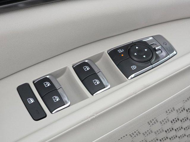 new 2025 Kia Carnival car, priced at $49,353