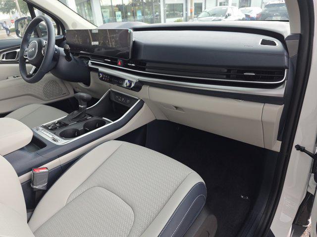 new 2025 Kia Carnival car, priced at $49,353