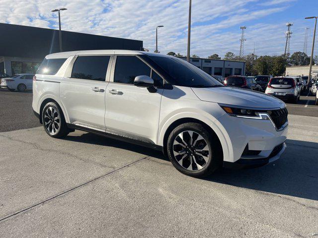 used 2024 Kia Carnival car, priced at $39,885