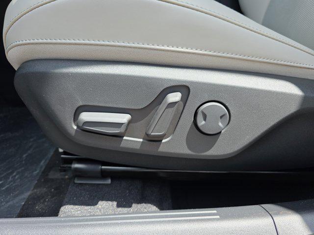 new 2025 Kia Niro car, priced at $29,518
