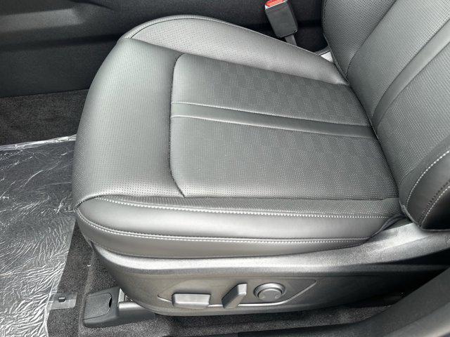 new 2025 Kia Sorento car, priced at $36,174