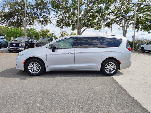 used 2024 Chrysler Pacifica car, priced at $30,617