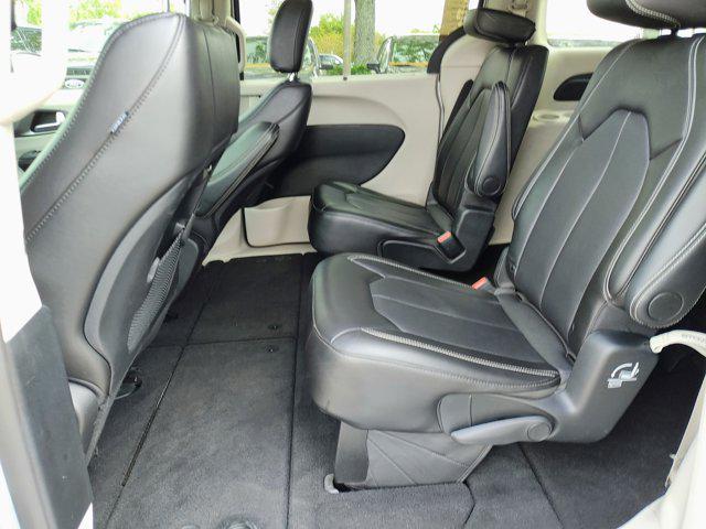 used 2024 Chrysler Pacifica car, priced at $30,617