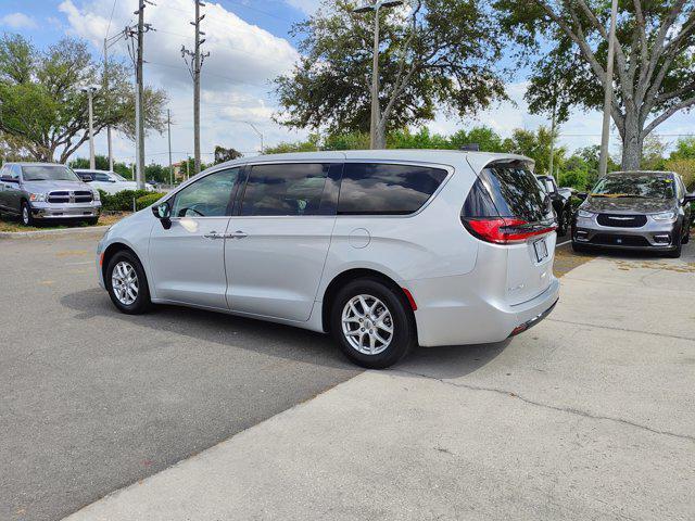 used 2024 Chrysler Pacifica car, priced at $30,617