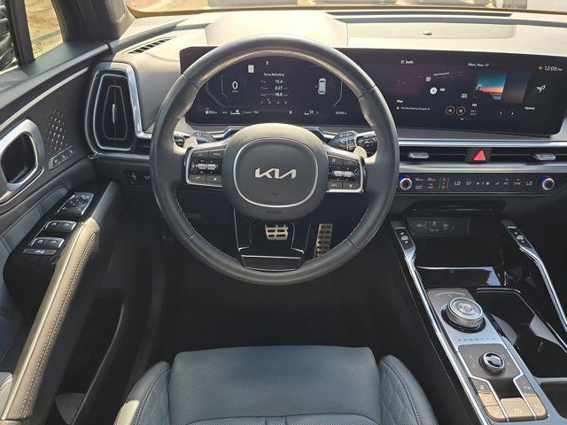 used 2025 Kia Sorento Hybrid car, priced at $40,130