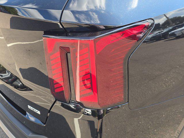 used 2025 Kia Sorento Hybrid car, priced at $40,130