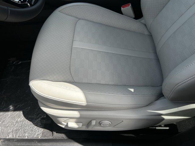 new 2025 Kia Sorento car, priced at $40,286