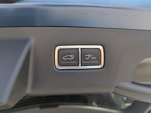 new 2025 Kia Sorento Hybrid car, priced at $45,366