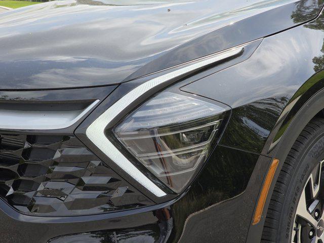 new 2025 Kia Sportage car, priced at $28,318