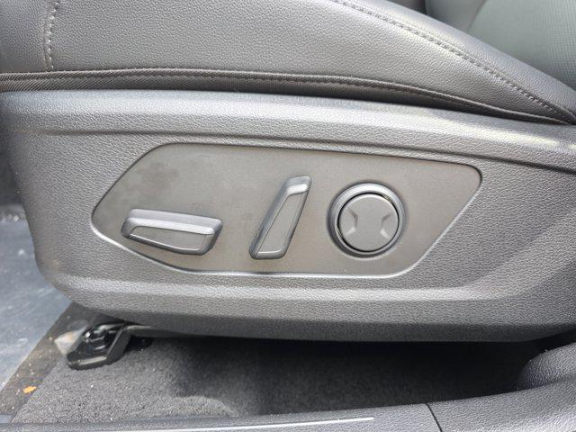 new 2025 Kia Sportage car, priced at $28,318