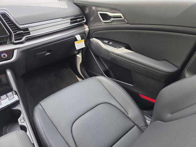 new 2025 Kia Sportage car, priced at $28,318