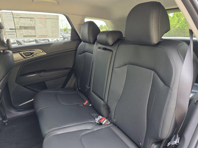 new 2025 Kia Sportage car, priced at $28,318