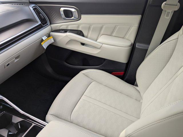 new 2025 Kia Sorento car, priced at $39,579