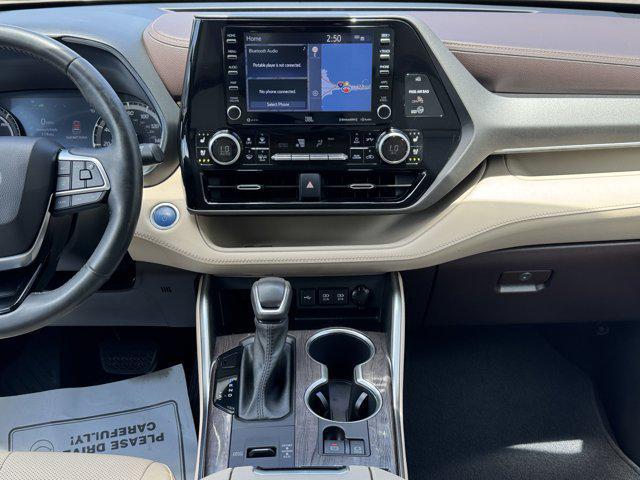 used 2021 Toyota Highlander Hybrid car, priced at $35,895