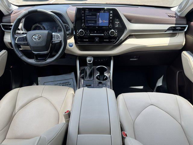 used 2021 Toyota Highlander Hybrid car, priced at $35,895