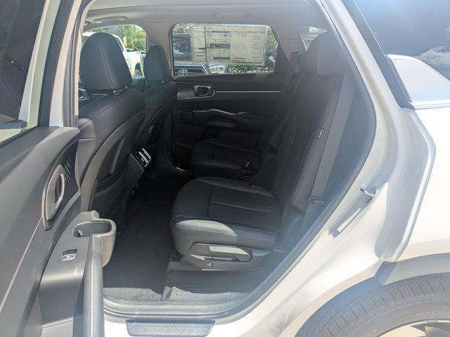 new 2025 Kia Sorento Hybrid car, priced at $39,167