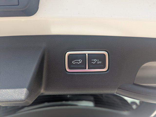 new 2025 Kia Sorento Hybrid car, priced at $39,167