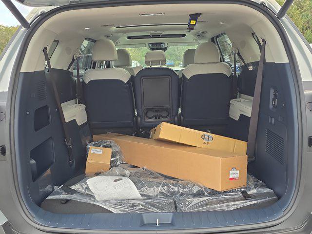 new 2026 Kia Carnival Hybrid car, priced at $54,263