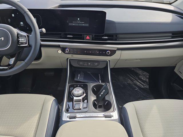 new 2026 Kia Carnival Hybrid car, priced at $54,263