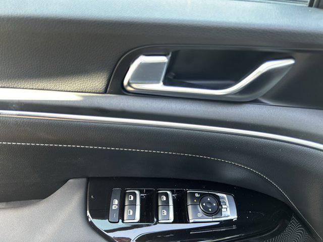 new 2025 Kia K5 car, priced at $27,939