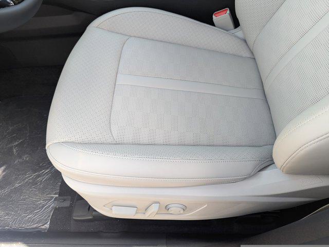 new 2025 Kia Sorento car, priced at $40,042