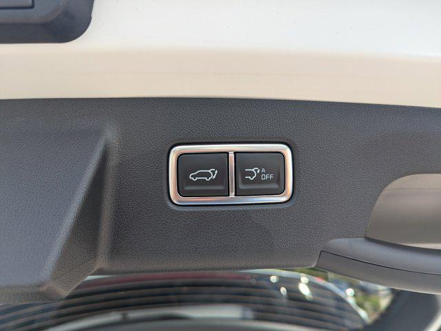 new 2025 Kia Sorento car, priced at $40,042