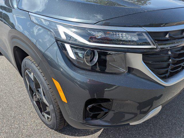 new 2025 Kia Seltos car, priced at $28,936