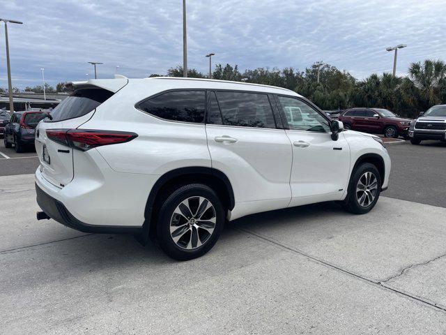 used 2021 Toyota Highlander Hybrid car, priced at $33,593