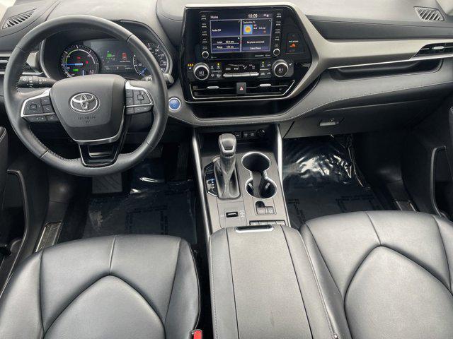 used 2021 Toyota Highlander Hybrid car, priced at $33,593