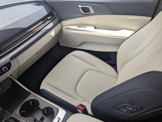 new 2025 Kia Carnival car, priced at $40,635
