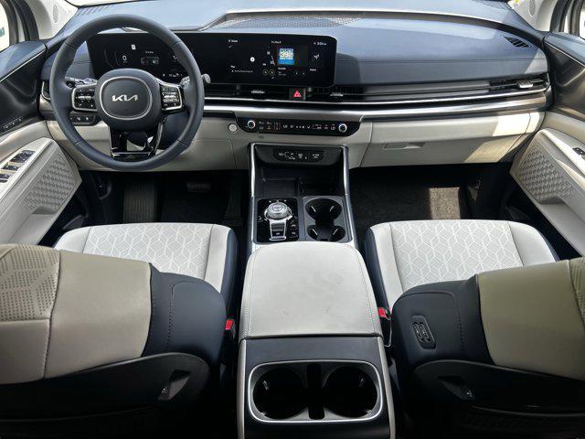 new 2025 Kia Carnival Hybrid car, priced at $51,811