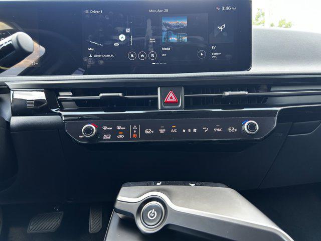 new 2025 Kia EV6 car, priced at $44,564