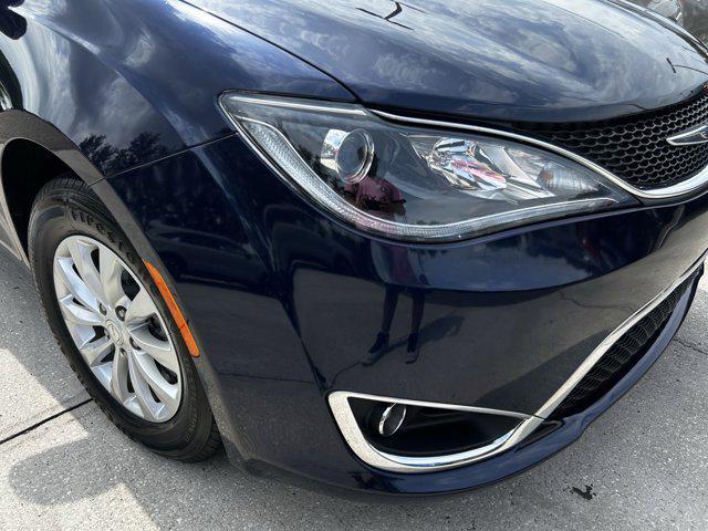 used 2018 Chrysler Pacifica car, priced at $16,437