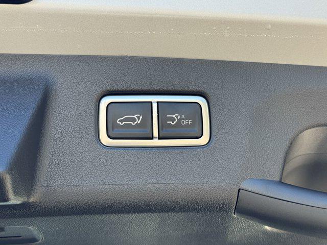new 2025 Kia Sorento car, priced at $43,870