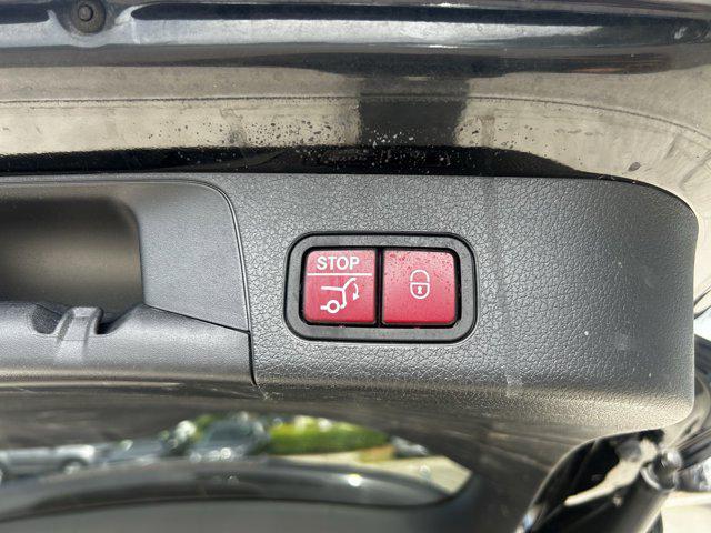 used 2021 Mercedes-Benz GLB 250 car, priced at $27,817