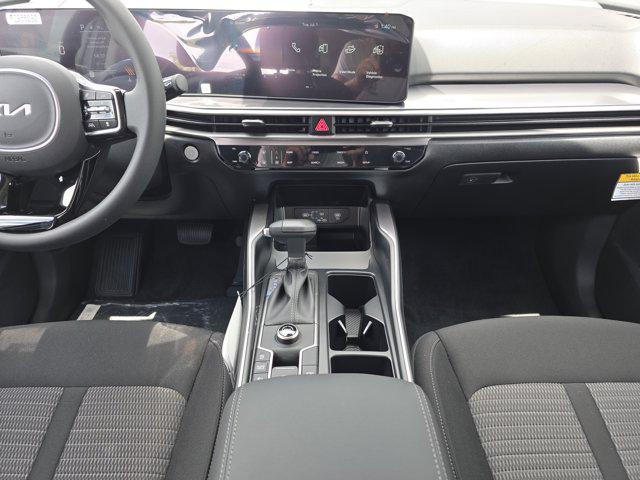 new 2025 Kia Sorento car, priced at $30,999