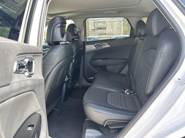 new 2025 Kia Sportage car, priced at $35,560