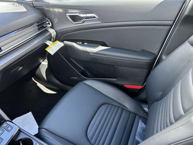 new 2025 Kia Sportage car, priced at $35,560