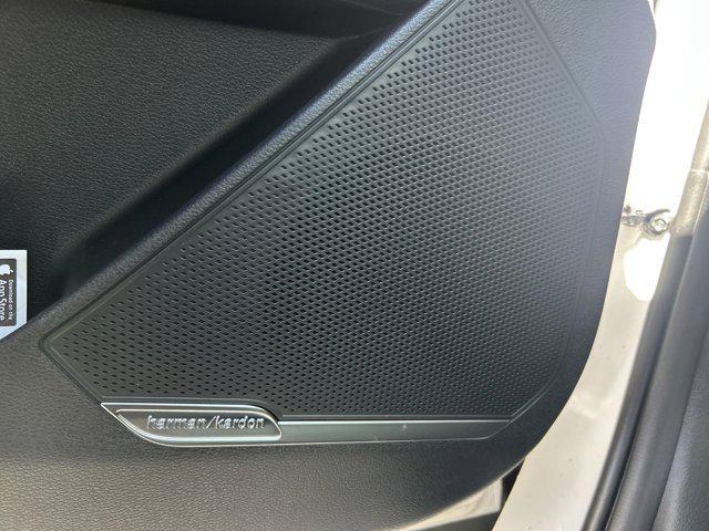 new 2025 Kia Sportage car, priced at $35,560