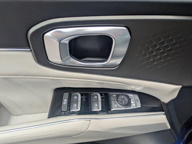 used 2023 Kia Sorento car, priced at $32,240
