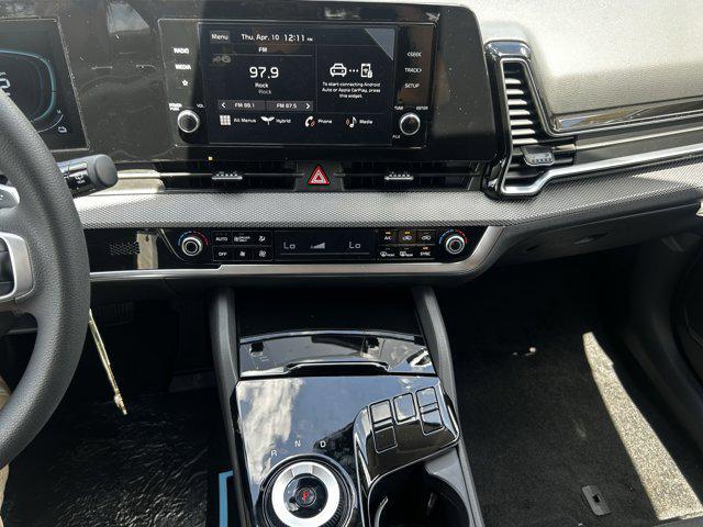 new 2025 Kia Sportage Hybrid car, priced at $29,160