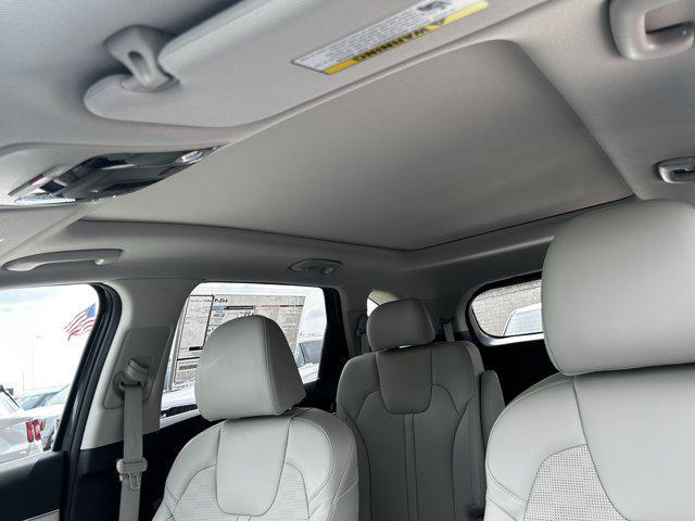 new 2025 Kia Sorento car, priced at $39,433