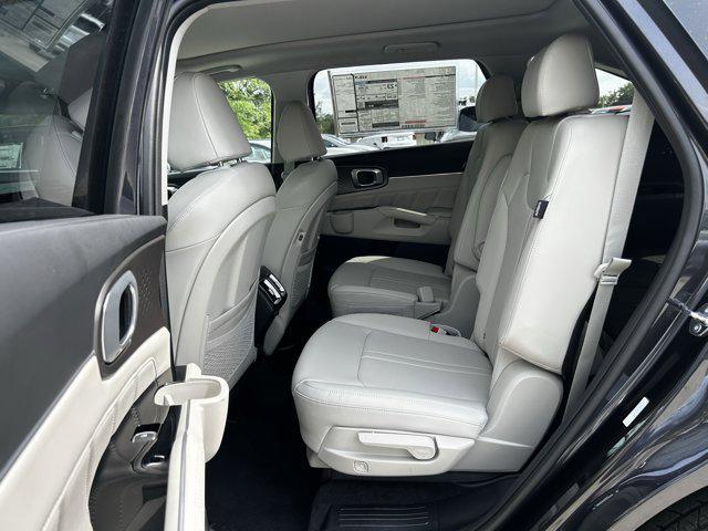 new 2025 Kia Sorento car, priced at $39,433