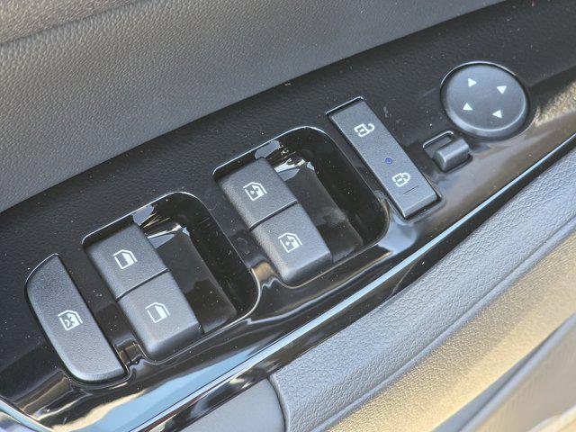 new 2025 Kia Sportage car, priced at $28,162