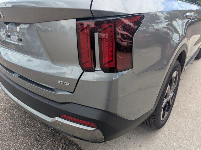 new 2025 Kia Sorento Hybrid car, priced at $37,447