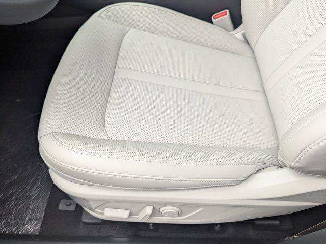 new 2025 Kia Sorento Hybrid car, priced at $37,447