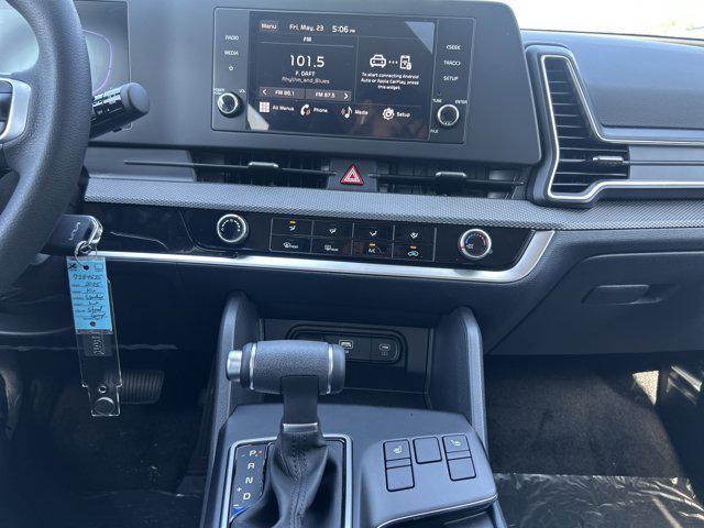 new 2025 Kia Sportage car, priced at $28,126