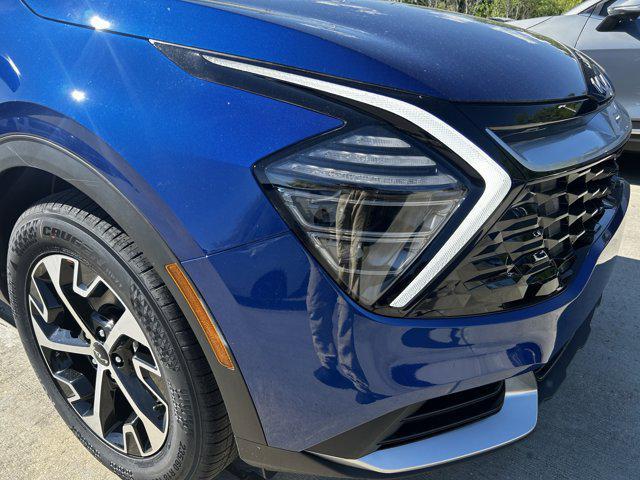 new 2025 Kia Sportage car, priced at $28,318