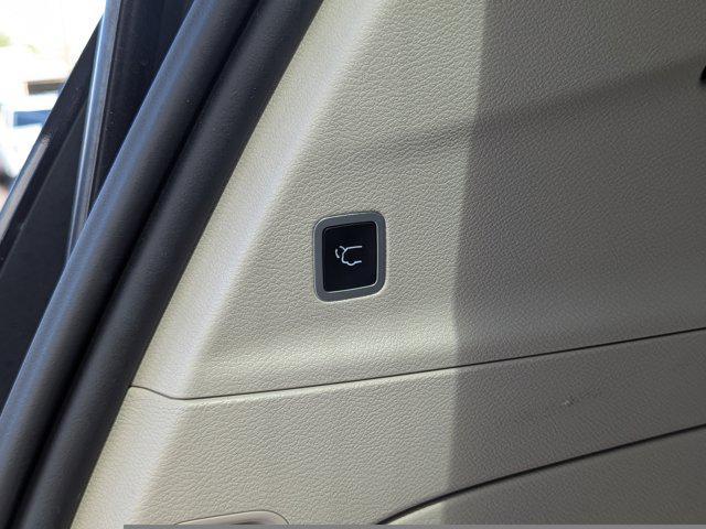 used 2023 Chrysler Pacifica car, priced at $27,250